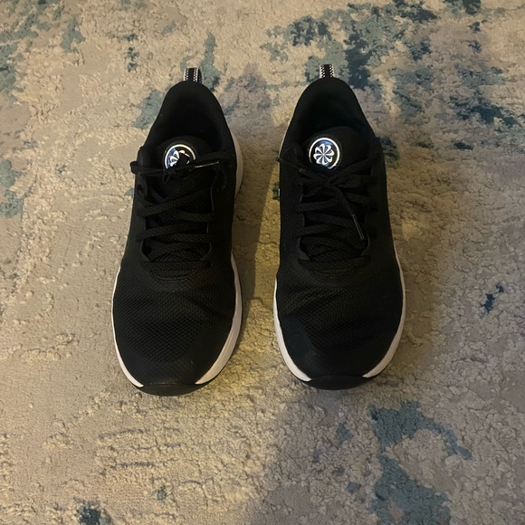 Men’s Nike shoe - Picture 6 of 6